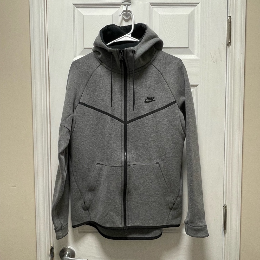 Nike Tech Fleece Jacket. Size Medium. grey